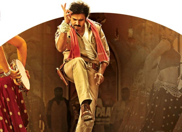 mahesh babu,pawan kalyan,sardhar gabbar singh  మహేష్‌ను బీట్‌ చేయడానికి వస్తోన్న 'సర్దార్‌'! 